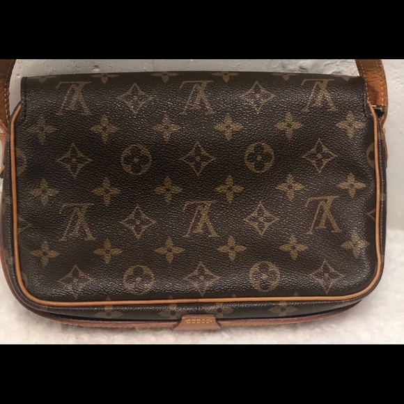 COPY - Authentic Louis Vuitton St Germain 23 - Picture 2 of 11